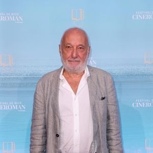 François Berléand - Tapis rouge de la soirée d'ouverture de la 7ème édition du festival Cineroman à Nice le 29 septembre 2025. © Dominique Jacovides - Bruno Bebert / Bestimage