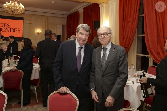 Exclusif - Xavier Darcos et Pierre Sellal - M.L.D.Lacharrière recevait B.Sansal pour le premier dîner de la Revue des Deux Mondes de l'année - De nouveau libre, B.Sansal répondait à l'invitation de M.L.D.Lacharrière à venir témoigner, lançant ainsi un appel à s'engager en faveur de la transmission et à raviver l'esprit des Lumières.
 
Un discours à la fois touchant et inspirant pour la grande assemblée venue écouter l'écrivain ce soir-là. La culture et surtout les lettres étaient naturellement largement représentées, avec l'ancienne ministre R.Bachelot, le Chancelier de l'Institut de F.X Darcos, le président de la Fondation de France P.Sellal, l'écrivain et prix Goncourt 2024 K.Daoud, l'historien de l'art et académicien des beaux-arts A.Goetz, les éditorialistes F.O Giesbert et F.d'Orcival, ou encore la productrice Y.Benguigui.
 
La porte-parole du Gouvernement M.Bregeon, mais aussi les ambassadeurs du Brésil et de Suisse assistaient également à cette soirée exceptionnelle, dédiée à la liberté et à l'engagement. Paris le 20/01/2026.
© Jack Tribeca / Bestimage
