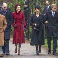 C'était il y a six ans déjà ! Le dernier Noël des Fab Four (Kate, William, Meghan et Harry) à Sandringham (PHOTOS)