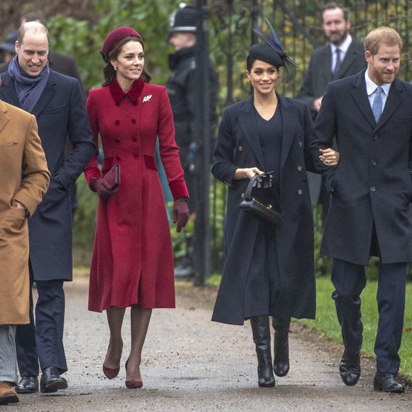 Il y a tout juste 6 ans, le prince William, Kate Middleton, Meghan Markle et le prince Harry se sont réunis pour célébrer Noël en famille.

Le prince Charles, le prince William, la duchesse de Cambridge et le duc et la duchesse de Sussex. Les membres de la famille royale assistent à l'office du jour de Noël à l'église St Mary Magdalane Sandringham,  Photo Arthur Edwards/The Sun/News Licensing/ABACAPRESS.COM