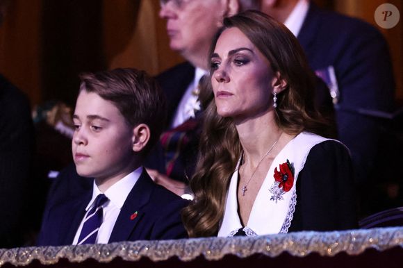 Catherine (Kate) Middleton, princesse de Galles, Le prince George de Galles - La famille royale britannique assiste au Festival du Souvenir de la Royal British Legion, en l'honneur des militaires, au Royal Albert Hall à Londres, le 8 novembre 2025. © Julien Burton / Bestimage