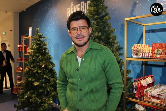 Vincent Niclo lors du lancement des rêveries de Noël au BHV / Marais à Paris le 18 novembre 2025.

© Philippe Baldini / Bestimage