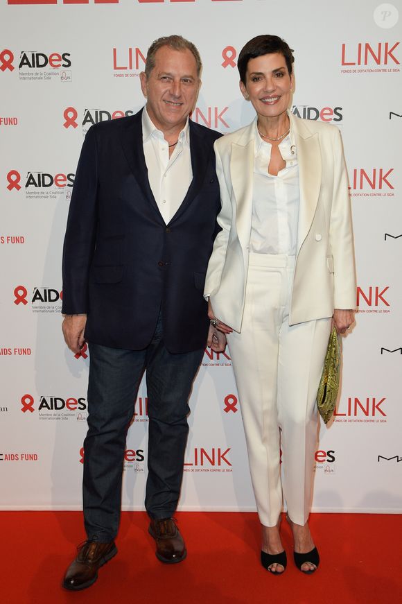 Le couple a récemment mis aux enchères sa sublime collection de céramiques à la prestigieuse maison Christie's.

Cristina Cordula et son mari Frédéric Cassin - 8ème édition du Dîner Link pour Aides au Pavillon Cambon à Paris, le 11 décembre 2017. © Coadic Guirec/Bestimage