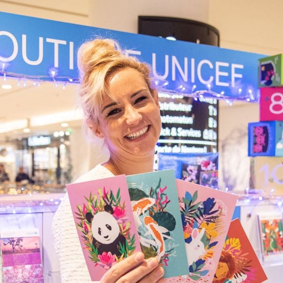 Elodie Gossuin (Miss France 2001) au stand UNICEF du centre commercial Westfield Les 4 Temps du quartier d'affaires de la Défense à Puteaux, France, le 9 décembre 2022. Baptiste Autissier/Panoramic/Bestimage