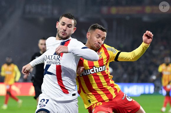 Lucas Hernandez lors du match entre le RC Lens et le Paris Saint-Germain au Stade Felix Bollaert le 18 janvier 2025 à Lens, France. © Dante Badano/PsnewZ/Bestimage