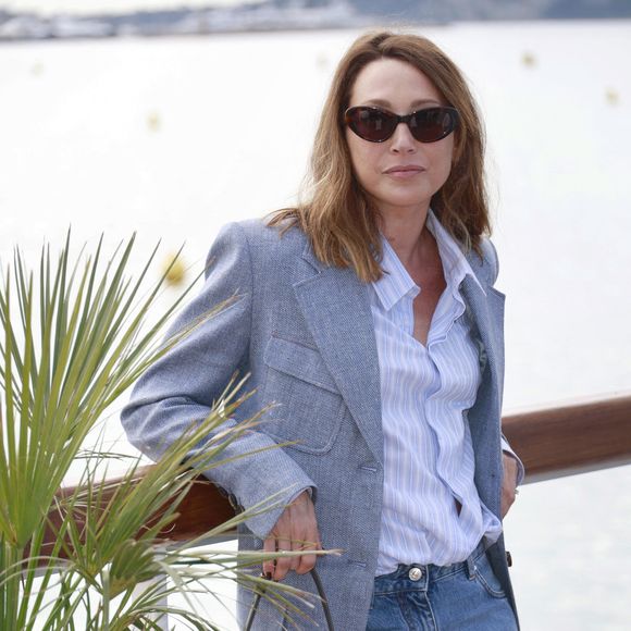 Ainsi, Laura Smet peut tirer profit de cette méthode qui la rend encore plus jeune !

Laura Smet de la série "Surface". La 8ème édition du festival CANNESERIES à Cannes
lundi 28 avril 2025. 
© Christophe Aubert via Bestimage