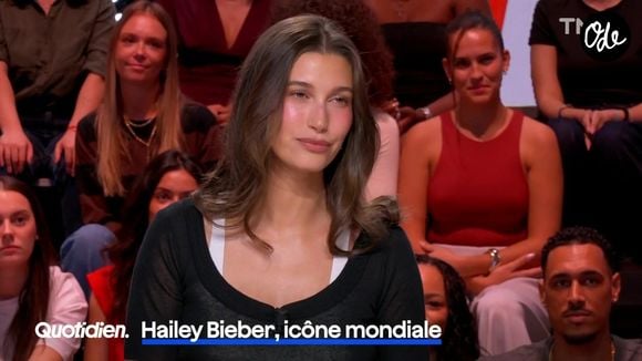 Son allure lumineuse et sa fameuse peau effet "glazed donut" ont immédiatement captivé l'attention des téléspectateurs.