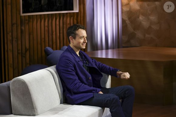 Hugo Clément sur plateau de l'émission "Animalement Vôtre" présentée par B.Montiel et diffusée le 1er février 2026 sur France 3, à Paris, France, le 3 décembre 2025. © Jack Tribeca/Bestimage