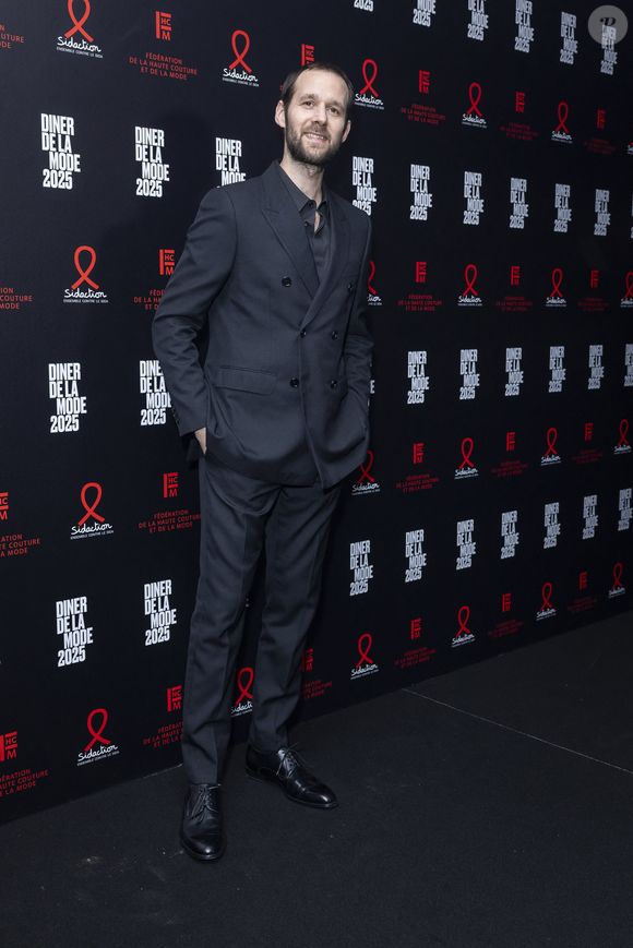 Benjamin Lavernhe au photocall du 22ème dîner de la mode pour le Sidaction à Paris le 30 janvier 2025.
© Olivier Borde / Bestimage