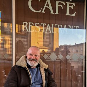 Philippe Etchebest sur le tournage de l'émission "Cauchemar en Cuisine" à Agen, le 20 février 2023.