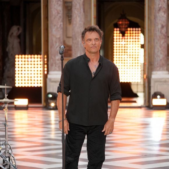 David Hallyday lors de l'enregistrement de l'émission "Versailles en fêtes" diffusée le 5 septembre 2026 sur France 2, à Versailles, France, le 31 août 2026. © Anne-Sophie Guebey/Bestimage