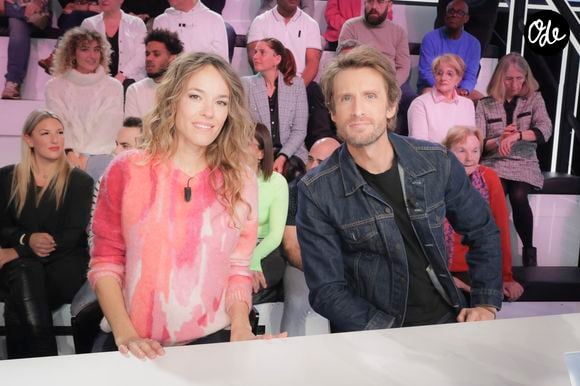 Exclusif - Elodie Fontan, Philippe Lacheau sur la plateau de l'émission Touche pas à mon poste (TPMP) diffusée en direct sur C8 le 7 février 2023 © Jack Tribeca / Bestimage