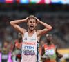 Le Tricolore de 28 ans s’est imposé lors de la finale du 10 000m, surpassant sur la dernière ligne droite l'Éthiopien Yomif Kejelcha (2e en 28'55''83) et le Suédois Andreas Almgren (3e en 28'56''02). Jimmy Gressier devient ainsi le 9e athlète français à décrocher l’or mondial en individuel dans l’histoire de l’athlétisme hexagonal. 

September 14, 2025, Shinjuku, Tokyo, Japan: JIMMY GRESSIER of France stuns as he pulls off the win in the Men 10,000m Final at the Tokyo 2025 World Athletics Championships in Tokyo, Japan (Credit Image: © Mickael Chavet/ZUMA Press Wire / Bestimage)