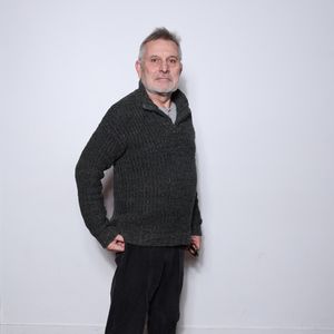 Bruno Moynot a transmis à l'AFP la triste nouvelle pour le fondateur du Grand Orchestre du Splendid, Jacques Delaporte est notamment connu pour avoir créé des titres cultes comme La Salsa du démon.

Exclusif - Close-up avec Bruno Moynot en backstage de la projection du film "Le Père Noël est une ordure" au cinéma Mac Mahon à Paris, à l'occasion de la sortie du livre "Le Splendid par Le Splendid". Paris, le 15 décembre 2024.
© Denis Guignebourg/Bestimage