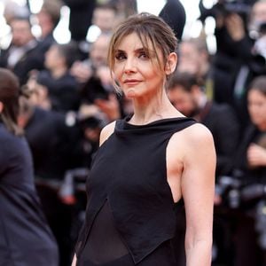 Clotilde Courau - Montée des marches du film « Nouvelle vague » lors du 78ème Festival International du Film de Cannes, au Palais des Festivals à Cannes. Le 17 mai 2025
© Jacovides-Moreau / Bestimage