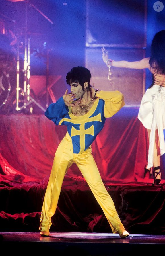 Le chanteur Prince lors de la cérémonie des World Music Awards à Monte-Carlo, le 4 mai 1994. © API Bestimage