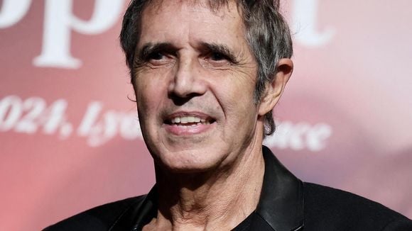 Julien Clerc et son fils Léonard : leur vie entre la meilleure ville du monde et Paris : “C’est extrêmement joyeux”