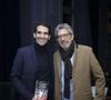 Toujours aussi chaleureux, il s'est déplacé à la présentation du livre "De la France qui râle à la France qui gagne" de Romain Lachens avec des béquilles
Exclusif - Romain Lachens, Michel Cymes lors de la présentation du livre de R.Lachens "De la France qui râle à la France qui gagne. Notre victoire olympique" au club We Are à Paris le 21 janvier 2025.
© Jack Tribeca / Bestimage