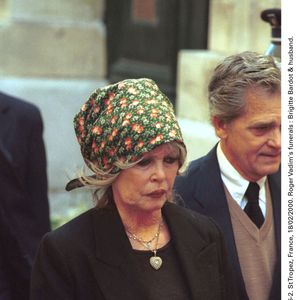 Funérailles de Roger Vadim : Brigitte Bardot et son mari à St Tropez, France, 18/02/2000.  © Pool ABACA.