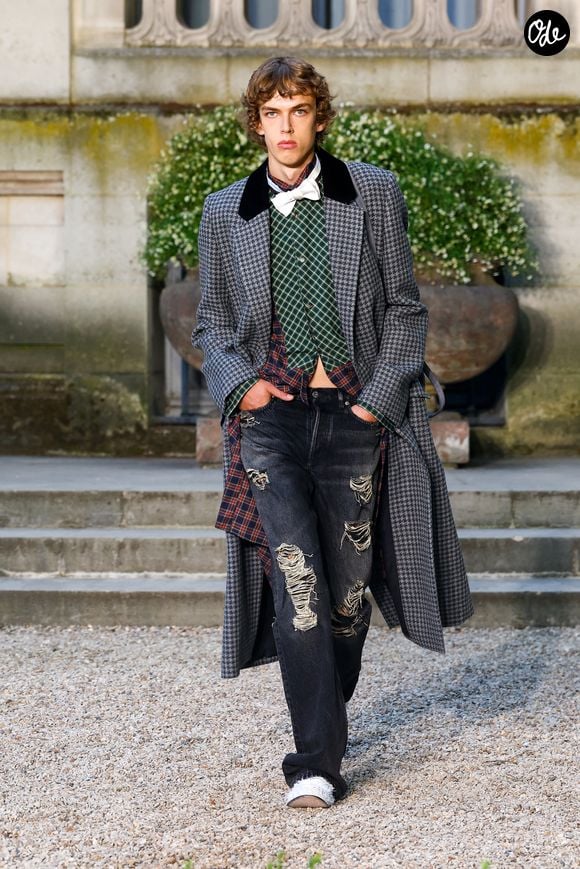 Défilé de mode Dior Homme Prêt à Porter Collection Homme Printemps/Été 2027 lors de la Fashion Week de Paris, France, le 24 juin 2026. © Bestimage