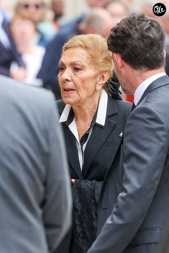 Farah Pahlavi lors des funérailles de B. Chirac à la basilique Sainte-Clotilde à Paris (7e) le 12 juin 2026. L’ancienne première dame de France est décédée le 5 juin 2026 à l’âge de 93 ans. 
© Jacovides / Liewig / Bestimage