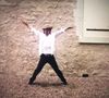 Mick Jagger possède depuis les années 80 un château en Indre-et-Loire.

Mick Jagger se transforme en Jumpin 'Jack Flash dans son château de Fourchette qui se situe en France près du village de Pocé-sur-Cisse à quelques kilomètres d'Amboise. Photo par Agence / Bestimage