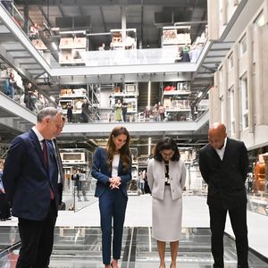 Catherine Kate Middleton, princesse de Galles, est en visite à la V&A East Storehouse à Londres le 10 juin 2025

© Eddie Mulholland / Pool / Burton via Bestimage