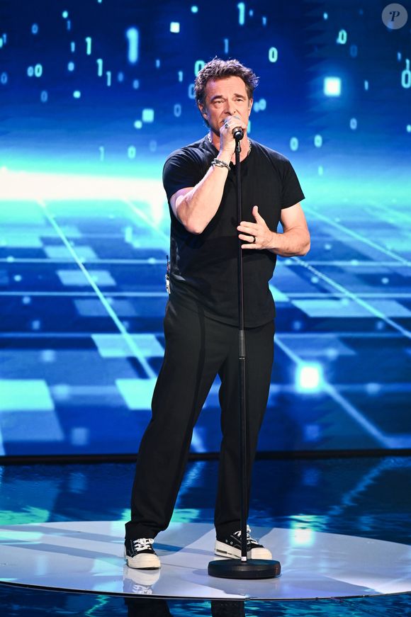 Exclusif - David Hallyday lors de l'enregistrement de l'émission "Famille je vous aime" présentée par M. Drucker et qui sera diffusée le 13 juin 2025 sur France 3, aux Studios rive gauche à Paris, France, le 15 avril 2025. © Clovis-Gaffiot/Bestimage