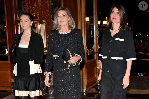 La princesse Alexandra de Hanovre, la princesse Caroline de Hanovre, Charlotte Casiraghi lors de la cérémonie de proclamation de l'édition 2024 des Prix de la Fondation Prince Pierre à l'opéra Garnier à Monaco, le 8 octobre 2024.  © Bruno Bebert / Bestimage