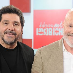 Exclusif - Patrick Fiori et Philippe Etchebest lors de l'enregistrement de l'émission Vivement dimanche au studio Rive gauche, présentée par M.Drucker, diffusée sur France 3 le 17 mai 2026, à Paris, France, le 21 avril 2026. © Guillaume Gaffiot/Bestimage