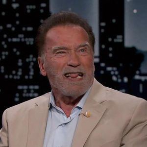 Il rappelle que la régularité est difficile car créer une véritable habitude prend en moyenne 66 jours.

Los Angeles, CA - Arnold Schwarzenegger s'est moqué du poids de Donald Trump après que l'ancien président ait déclaré qu'il pesait 215 livres sur sa feuille de réservation.