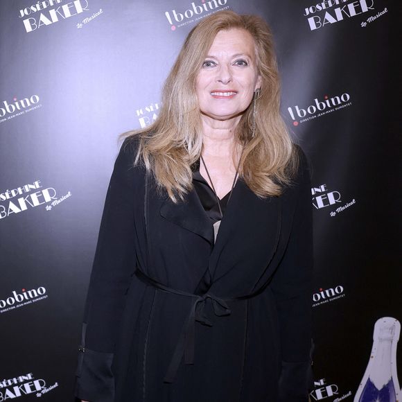 Valerie Trierweiler lors de la représentation du spectacle "Josephine Baker - Le Musical" à Bobino, Paris le 6 juin 2025.

© Cédric Perrin / Bestimage