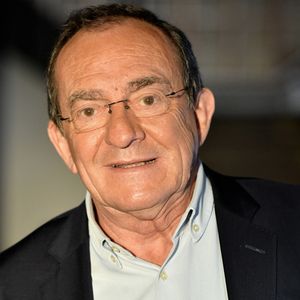 Jean-Pierre Pernaut - Jean-Pierre Pernaut et sa femme Nathalie Marquay lors de l'enregistrement de l'émission "Animaux Stars" le 23 novembre 2021, qui sera diffusée le 5 février 2022 sur la chaine Animaux. L'ancien présentateur du journal de 13h vient de révéler d'être atteint d'un cancer du poumon © Veeren/Bestimage