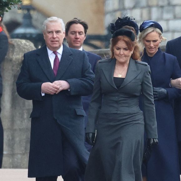 Sarah Ferguson a laissé sous-entendre qu'elle avait été menacée par Jeffrey Epstein. 

Le prince Andrew, Sarah Ferguson, Zara Tindall arrivent au service d'action de grâce pour la vie du roi Constantin de Grèce, à la chapelle St George, au château de Windsor, Berkshire, Royaume-Uni, le 27 février 2024. © Raul Terrel/Europa Press/ABACAPRESS.COM