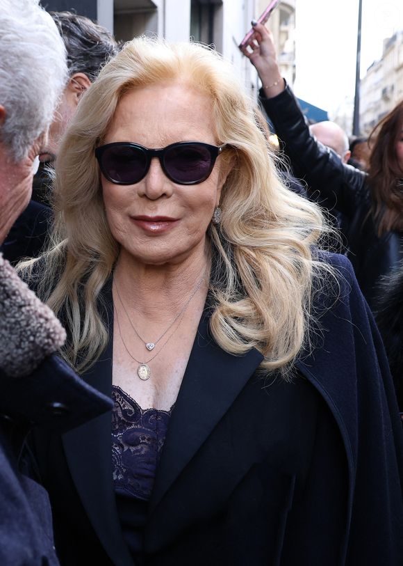 Sylvie Vartan - Les célébrités arrivent au défilé Stéphane Rolland à la Salle Pleyel, "Collection Haute Couture Printemps/Eté 2025" lors de la Fashion Week de Paris (PFW), le 28 janvier 2025. © Denis Guignebourg / Bestimage