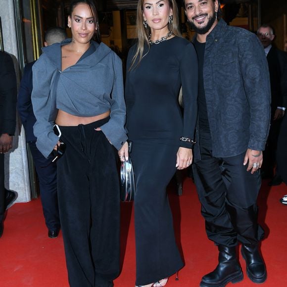 et notamment à Paris, avec aussi Amel Bent.


Amel Bent, Vitaa et Slimane arrivant au "Concerto pour la Paix" organisé par Omar Harfouch au Théâtre des Champs Élysées à Paris, France, le 18 Septembre 2024. 

© Rachid Bellak / Bestimage