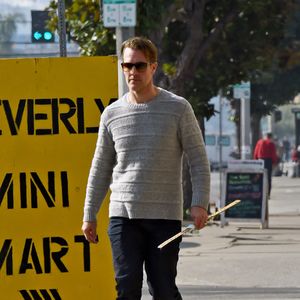 Exclusif - James Van Der Beek se promène dans les rues de Los Angeles. Le 17 janvier 2020.
© The ImageDirect / Bestimage