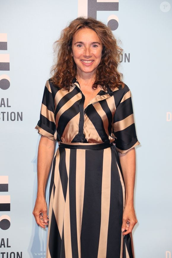 Et d'ajouter : "C'est un gouffre mais c'est une passion, un besoin vital et un super antidote au vieillissement car j'ai quand même 62 balais".

Isabel Otero - Photocall de la série "Laetitia" lors de la 21ème édition du Festival de la Fiction TV de la Rochelle. Le 13 septembre 2019
© Patrick Bernard / Bestimage