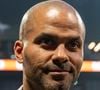 Cette approche s’inscrit dans sa volonté plus large d’éduquer ses enfants à la réalité de l’argent malgré sa fortune. 

Tony Parker assiste au match LDLC ASVEL vs Roca Team Monaco à LDLC Arena de Décines, le 19/11/2025. © Sandrine Thesillat / PsNewZ / Bestimage