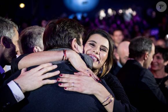 Karine Ferri lors de l'émission hommage à "Grégory Lemarchal, 10 ans après l'histoire continue" au Zénith de Paris et retransmis en direct sur TF1 le 7 janvier 2017. 

© Cyril Moreau/Bestimage