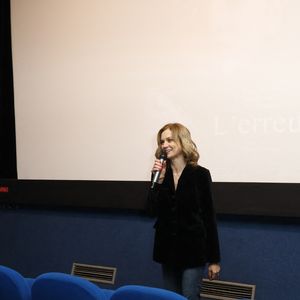 Éléonore, huit ans, se retrouve au cœur d’un conflit de loyauté entre sa mère toute puissante et son père désinvolte. 
Exclusif - Pascale Louange lors de la projection du premier court-métrage de Pascale Louange "L'erreur" au cinéma Le Christine à Paris le 21 janvier 2025. "L'Erreur", lorsque l'enfant est victime de l'aliénation maternelle. Un film bouleversant.

© Marc Ausset-Lacroix / Bestimage