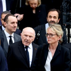 François Pinault a terminé sa scolarité en troisième, sans avoir le bac

Martin Rey-Chirac, François Pinault, Claude Chirac, Frédéric Salat-Baroux aux obsèques de Bernadette Chirac en la basilique Sainte-Clotilde à Paris (7ème) le 12 juin 2026. L’ancienne première dame de France est décédée le 5 juin 2026 à l’âge de 93 ans. 
© Jacovides / Liewig / Bestimage