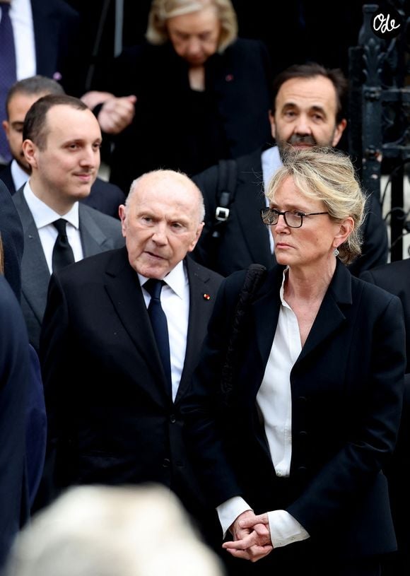 François Pinault a terminé sa scolarité en troisième, sans avoir le bac

Martin Rey-Chirac, François Pinault, Claude Chirac, Frédéric Salat-Baroux aux obsèques de Bernadette Chirac en la basilique Sainte-Clotilde à Paris (7ème) le 12 juin 2026. L’ancienne première dame de France est décédée le 5 juin 2026 à l’âge de 93 ans. 
© Jacovides / Liewig / Bestimage