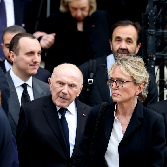 François Pinault a terminé sa scolarité en troisième, sans avoir le bac

Martin Rey-Chirac, François Pinault, Claude Chirac, Frédéric Salat-Baroux aux obsèques de Bernadette Chirac en la basilique Sainte-Clotilde à Paris (7ème) le 12 juin 2026. L’ancienne première dame de France est décédée le 5 juin 2026 à l’âge de 93 ans. 
© Jacovides / Liewig / Bestimage