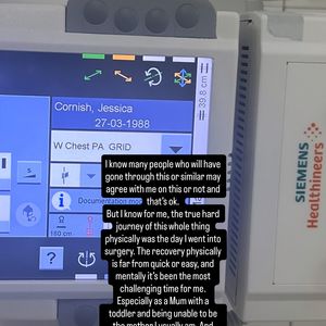 Après avoir passé plusieurs examens, il s'est avéré qu'elle souffrait d'une infection et qu'elle avait du liquide dans les poumons

Jessie J raconte la mésaventure qui lui est arrivée sur Instagram