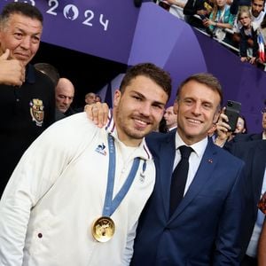 Antoine Dupont - La France remporte la finale en Rugby à 7 après sa victoire face à Fidji (et sa première médaille d'or) lors des Jeux Olympiques (JO) de Paris 2024 au Stade de France à Saint-Denis, Seine Saint-Denis, France, le 27 juillet 2024. © Jacovides-Perusseau/Bestimage