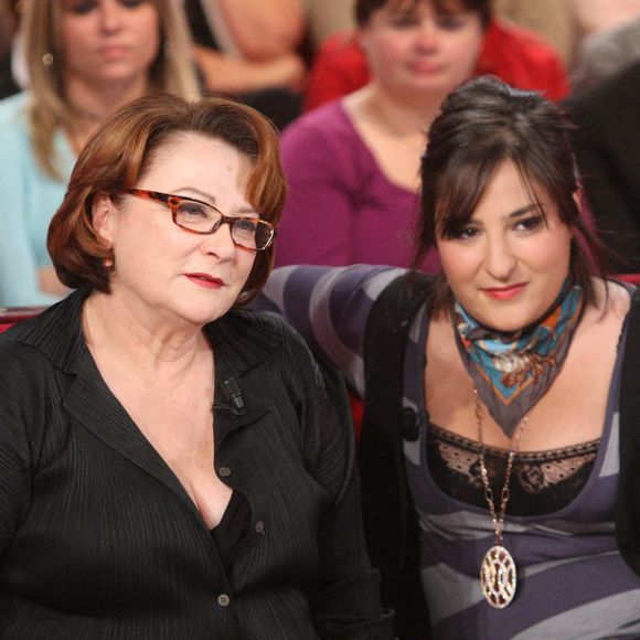 Josiane Balasko, sa fille Marilou Berry lors de l'enregistrement de l'émission Vivement Dimanche a Paris, France, le 24 septembre 2008. Photo Max Colin/ABACAPRESS.COM