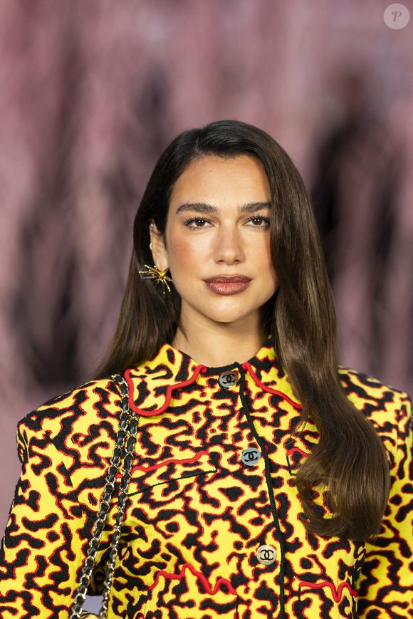 Dua Lipa assiste au défilé Chanel Haute Couture Week Spring/Summer 2026 dans le cadre de la semaine de la mode à Paris le 27 janvier 2026 à Paris, France. © Eliot Blondet/Abacapress.com
