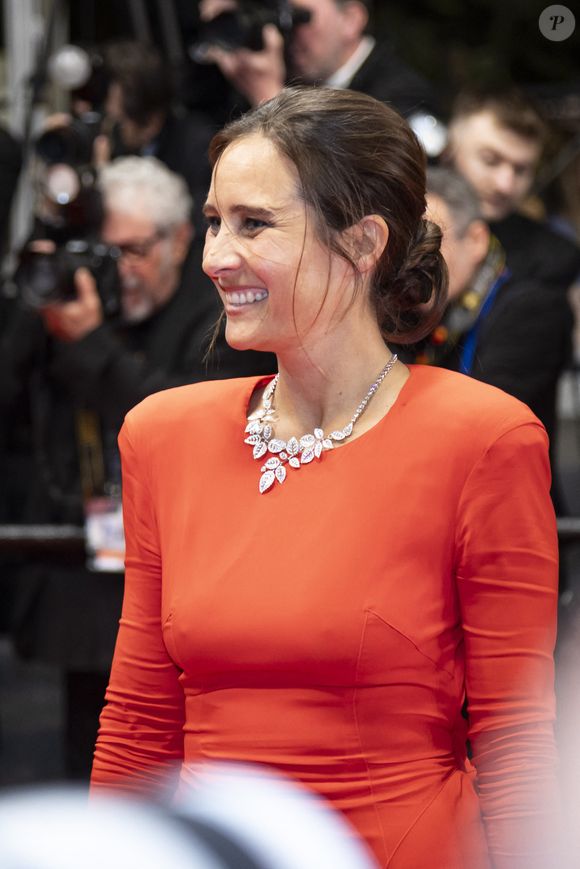 Julie de Bona - Descente des marches du film « Le comte de Monte-Cristo » lors du 77ème Festival International du Film de Cannes, au Palais des Festivals à Cannes. Le 22 mai 2024
© Olivier Borde / Bestimage