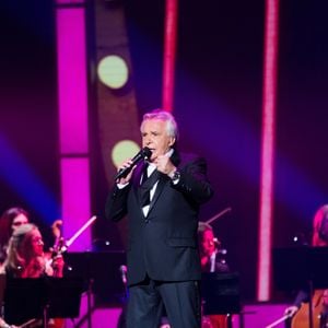 Le chanteur sera mis à l'honneur le vendredi 13 décembre 2024 sur M6

Exclusif - Michel Sardou en concert au Zenith de Strasbourg lors de la tournée "La dernière danse" le 13 octobre 2017.
© Alain Rolland / Imagebuzz / Bestimage